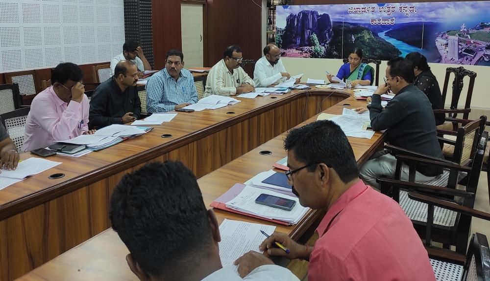 Karwar: PUC exams to be conducted transparently; DC Lakshmi Priya instructs officials