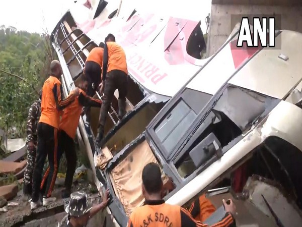 8 killed, 26 injured after tractor trolley falls into gorge in Rajasthan's Jhunjhunu