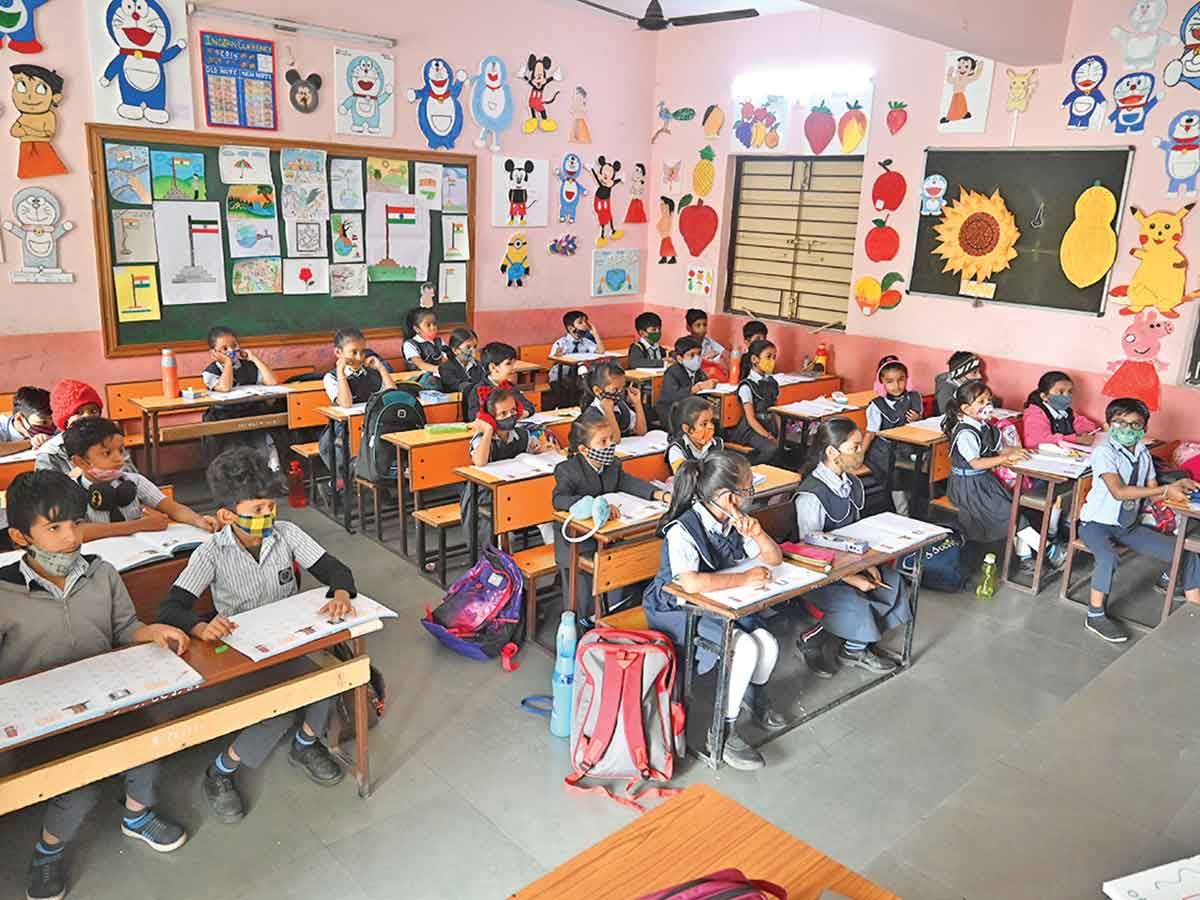 HC notice to Gujarat govt on pleas challenging age norm for Class 1 admission