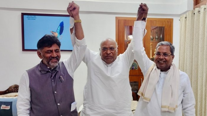 Siddaramaiah, D K Shivakumar vow to work 'unitedly' for Karnataka