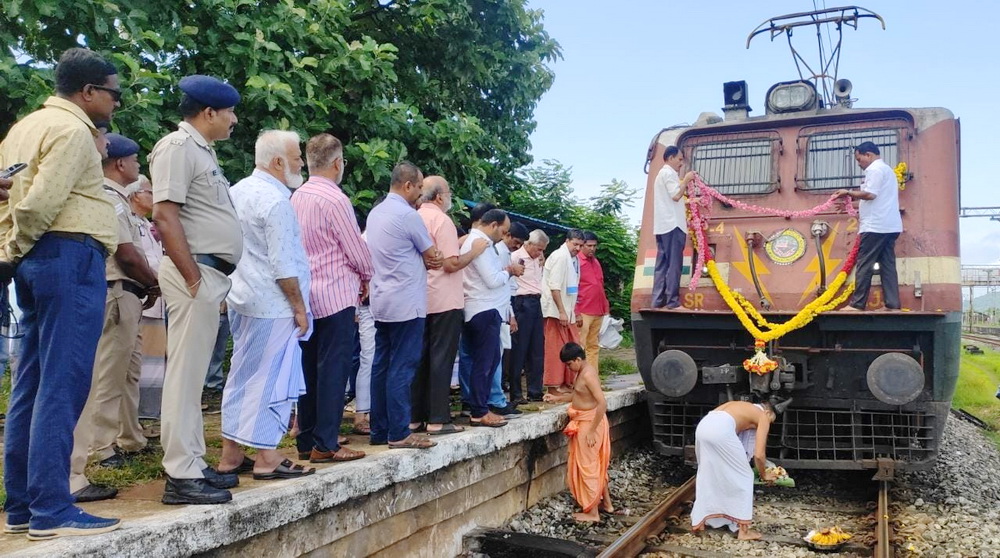 Tourist Route Expanded: Murdeshwar-Bangalore via Mysore Train on daily basis inaugurated