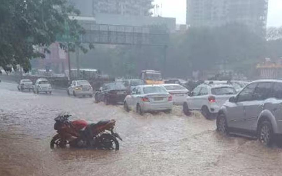 Heavy rains cause flood-like conditions in Northern West Bengal, more downpours expected