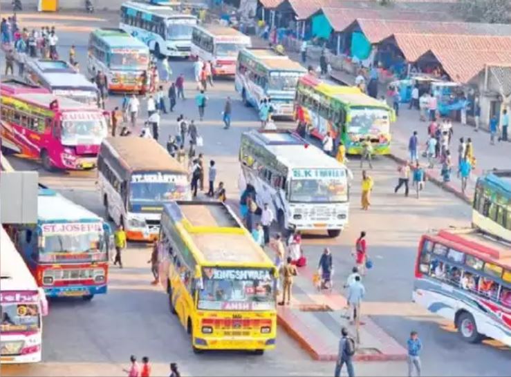 Private Bus Stand in Mangaluru Has Become an Open Toilet